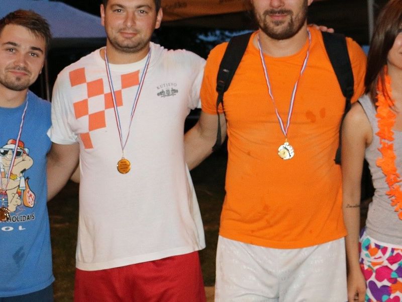 drugo mjesto, Provokatori iz Dobrovca i Lipika