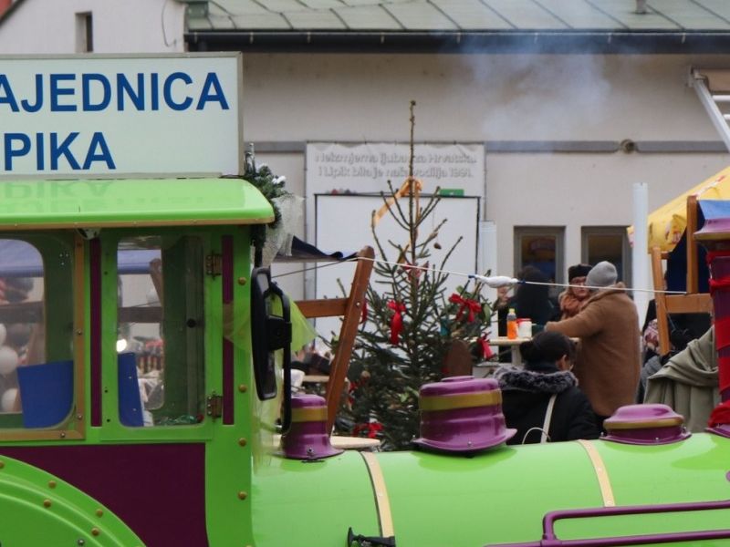 Tijekom sajma moglo se voziti i turističkim vlakićem te posjetiti ergelu / Compas.hr