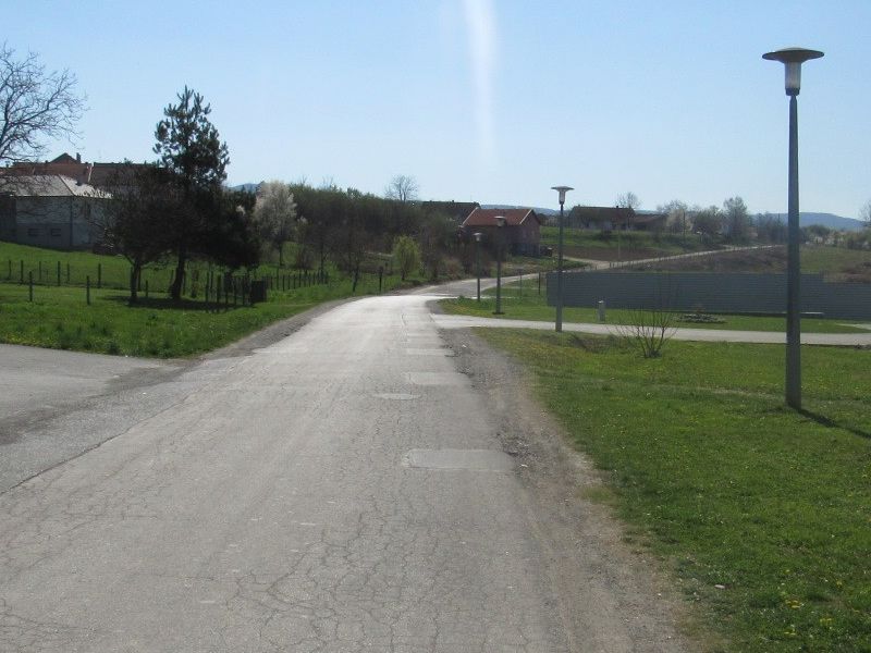 Ulica A. Hebranga od križanja do Bille