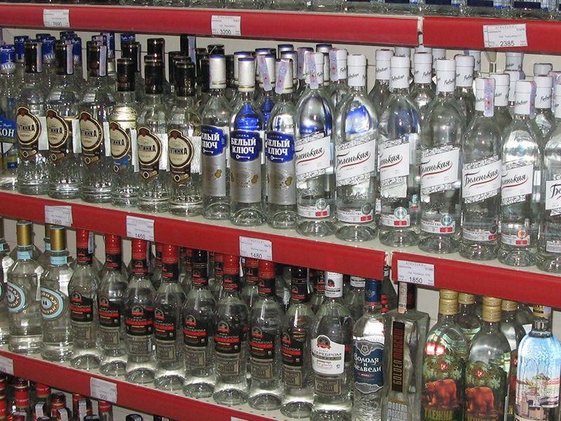 Polica s votkama u Sisianu