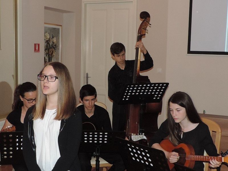 Komorni tamburaški orkestar OGŠ Pakrac