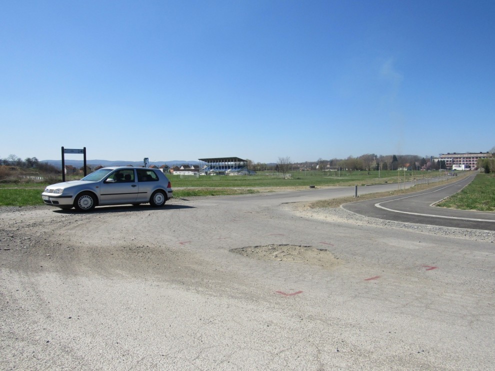 Križanje Ulice hrvatske policije iz DR, Osječke ulice i Ulice A. Hebranga