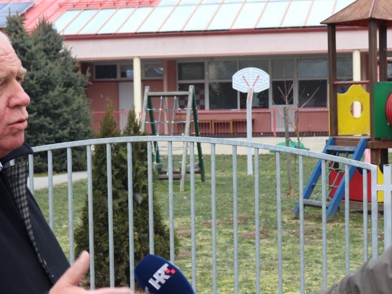O dosadašnjim ulaganjima i zaokretu prema obnovljivim izvorima energije govorio je gradonačelnik Kasana / Compas.hr