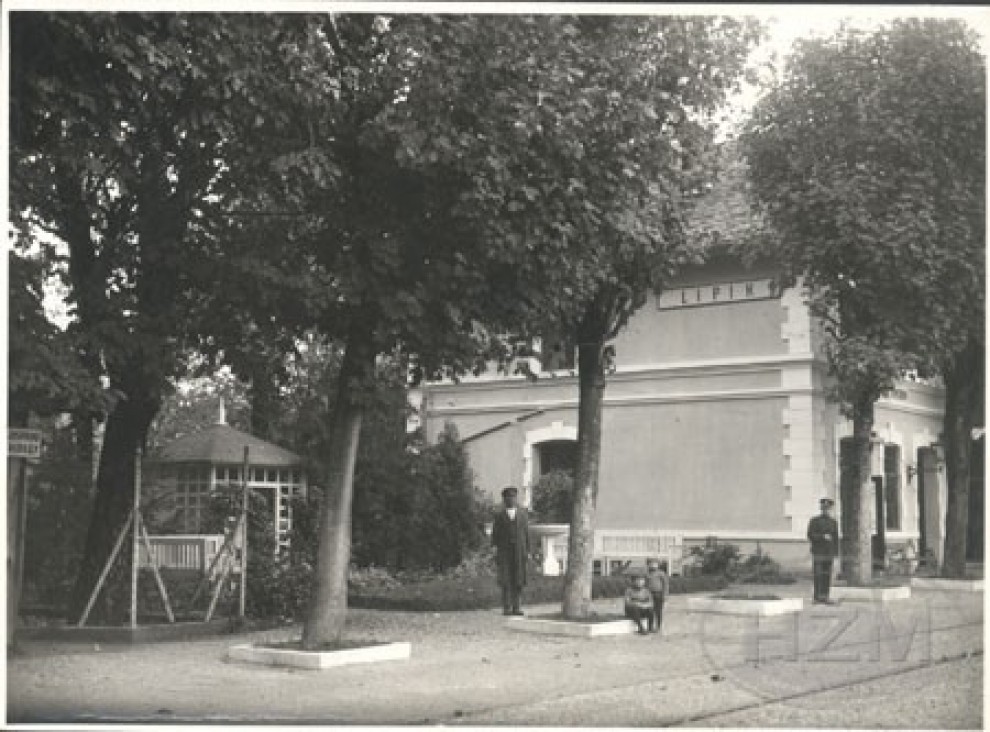 Fotografija: Kolodvor Lipik 1929. godine. Vrijeme punog cvata lječilišnog turizma u Lipiku