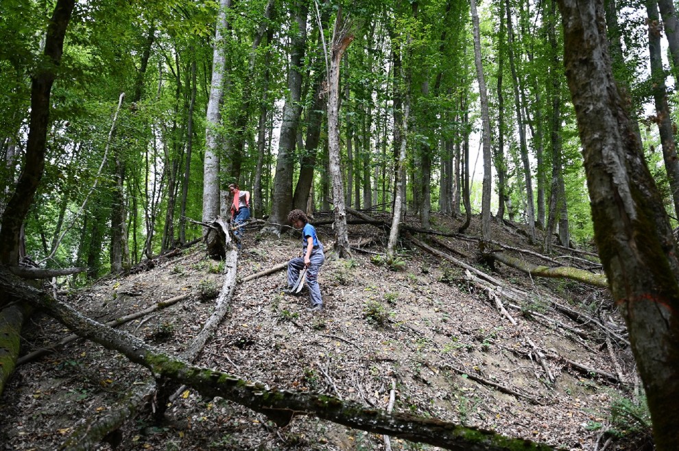 Istraživačka ekipa na terenskom pregledu Blatuškog brda